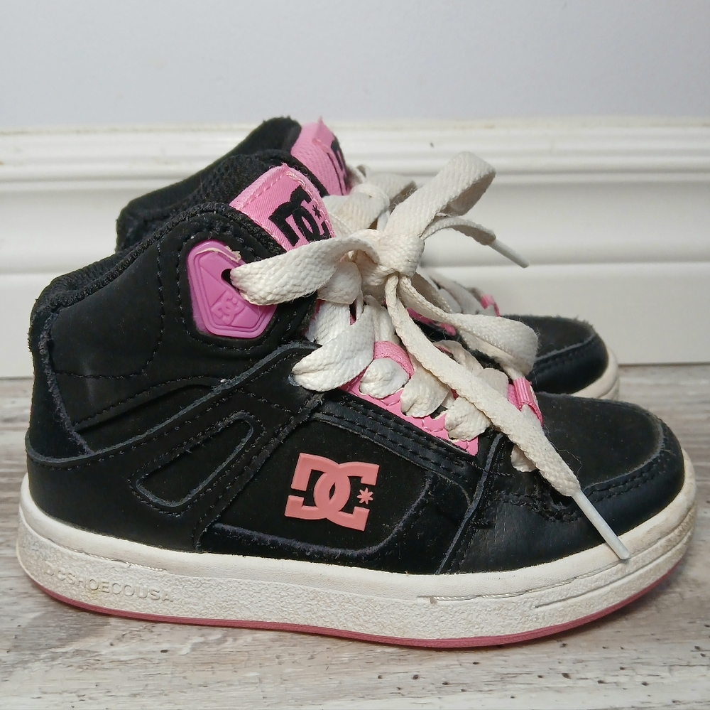 DC Shoes Girls Pure High-Top Sneakers Youth 10.5 Black Pink Skate Shoes